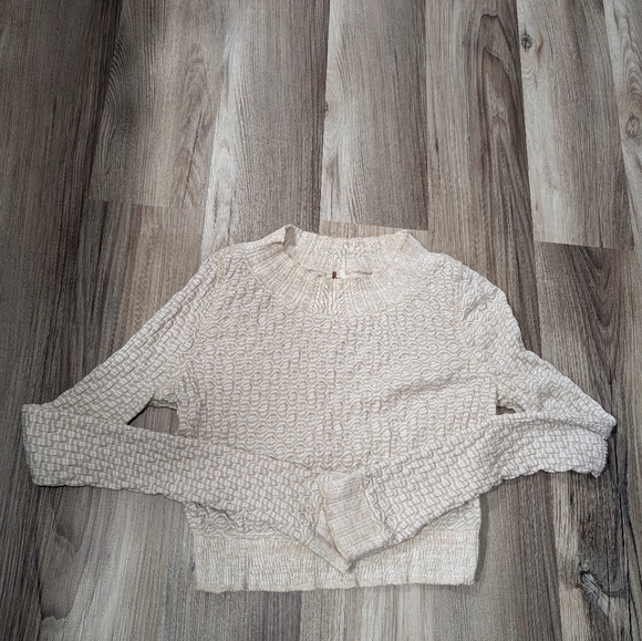 Free People Size‎ Small Jane Printed Crop Top Tee, Long Sleeve In Oatmeal - Picture 3 of 8